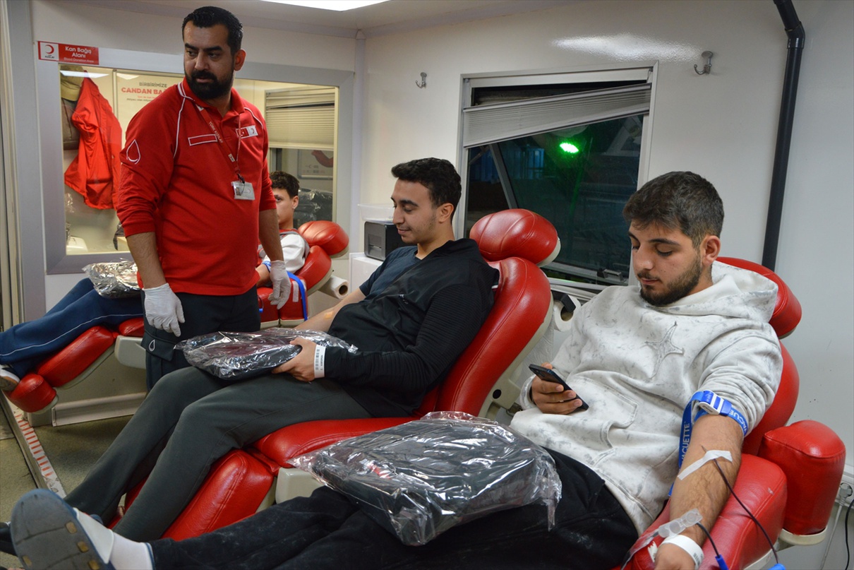 Samsun Havza’da KYK yurdundaki kan bağışında öğrencilerden 66 ünite kan toplandı